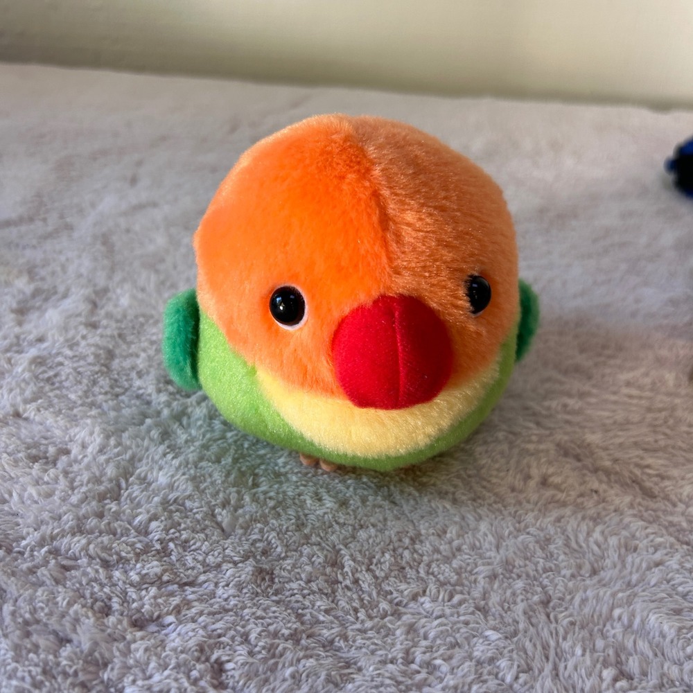Amuse Kotori Soreyuke! Tai Lovebird Plush Round Bird Kawaii Japanese Toy 4" NWOT